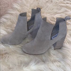 Steve Madden Naomi Suede Booties